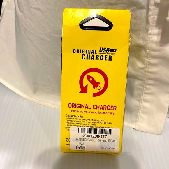 NWT Original Charger USB car charger for 2 Black w/ Crystals - Picture 3 of 9